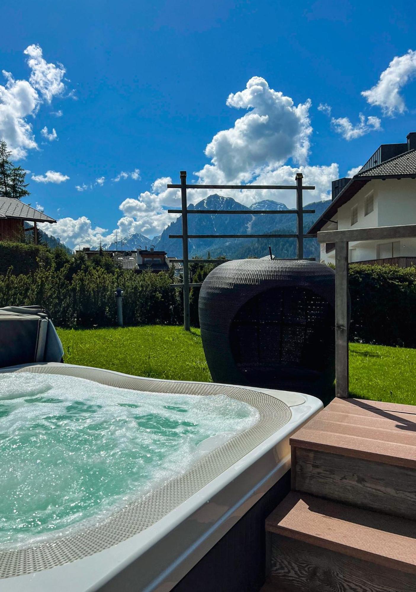 Liondes Chalets San Vigilio Di Marebbe Exterior photo